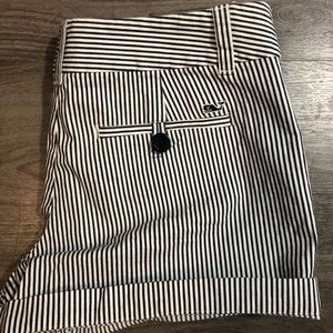 Vineyard Vines shorts